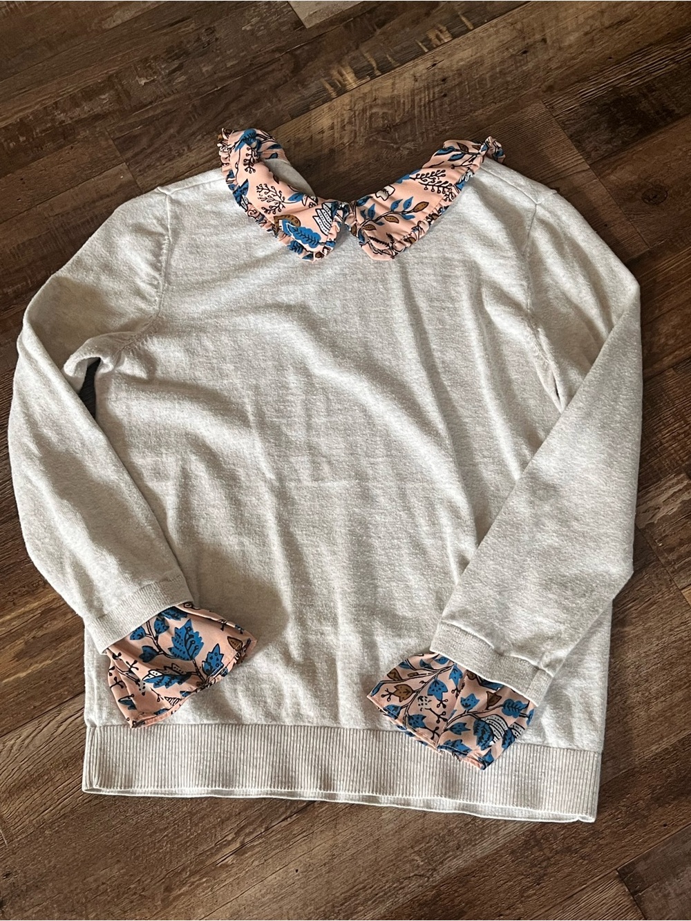 LOFT gray mixes media Top with Blue and Black Floral Print
